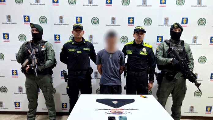 explosivista-del-frente-4-de-las-disidencias-de-las-farc-y-dos-integrantes-mas-de-la-estructura-fueron-capturados-en-antioquia-y-cordoba
