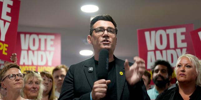 au-royaume-uni,-el-tipo-de-keir-starmer-entre-los-principales-electores-de-makerfield