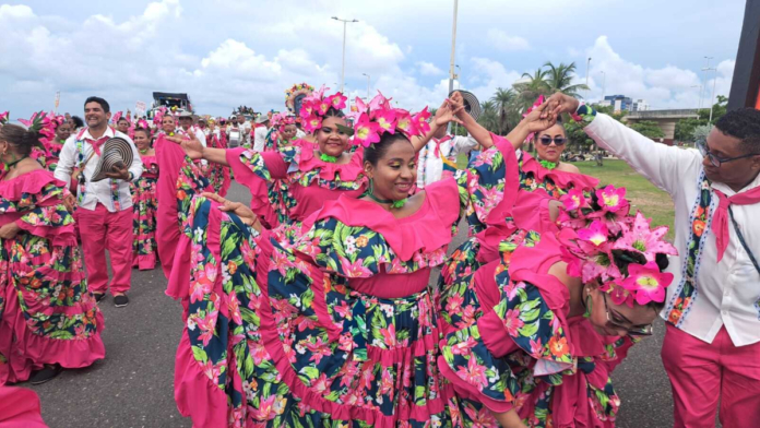 ¿quien-manejara-las-fiestas-de-independencia-de-cartagena?-proyecto-del-distrito-abre-debate:-gestores-culturales-critican-riesgo-de-comercializacion