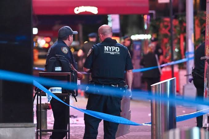 un-menor-bajo-custodia-tras-tiroteo-en-times-square
