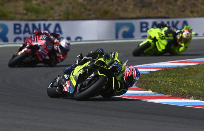 ogura-aplasta-su-propio-record-en-brno-para-hacerse-con-la-pole-de-motogp