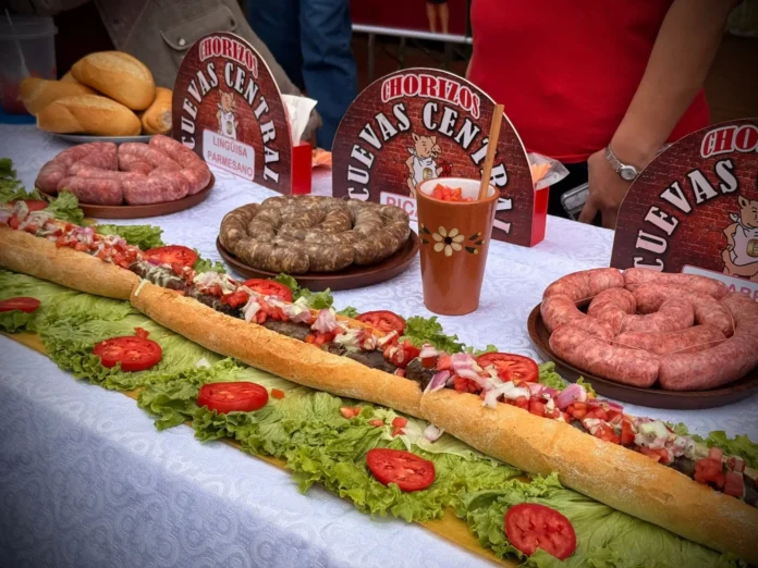 este-domingo-se-realiza-el-festival-del-choripan-en-el-mercado-ramafa