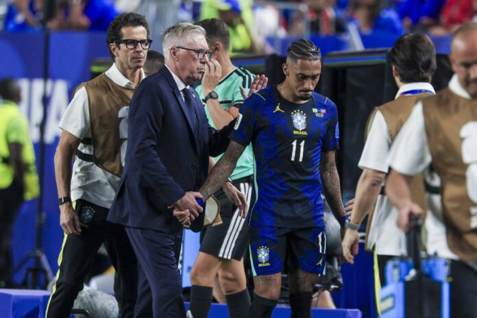 brasil-confirma-que-raphinha-esta-lesionada-y-seguira-un-“tratamiento-intensivo”