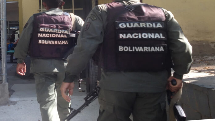 familia-de-sargento-de-la-gnb-detenido-en-tocoron-cuestiono-expedientes-del-caso,-aseguran-que-es-del-zulia-y-no-conoce-caracas