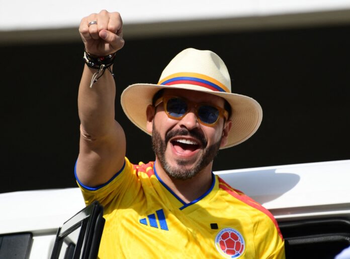 seguidores-de-abelardo-de-la-espriella-celebran-en-colombia-tras-conocerse-los-resultados-presidenciales