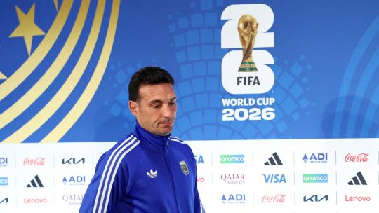 los-descansos-para-calentar-y-beber-ayudan-a-los-equipos-mas-pequenos-en-el-mundial,-dice-el-tecnico-argentino-scaloni