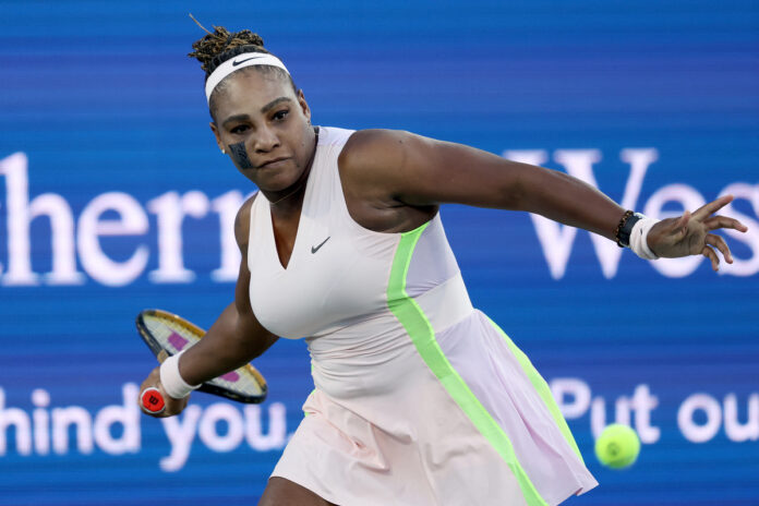 serena-williams-se-prueba-en-wimbledon