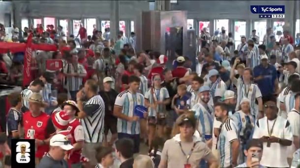 “en-el-mundial-este-de-mierda”:-quedo-microfono-abierto-en-importante-canal-de-television