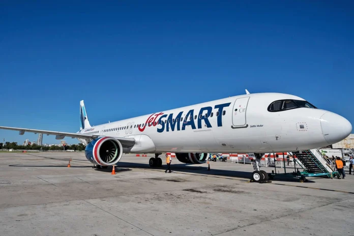 jetsmart-apuesta-550-millones-de-dolares-por-argentina-mientras-su-rival-flybondi-tropieza