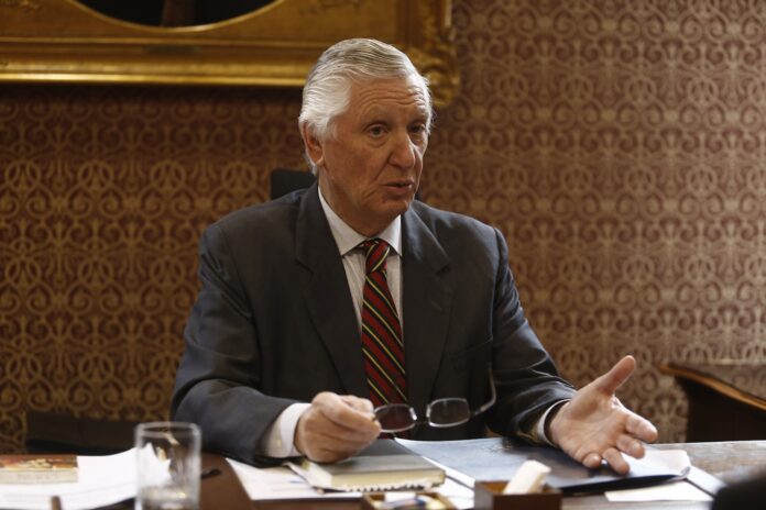 canciller-carlos-pareja-rechaza-denuncia-constitucional-presentada-por-juntos-por-el-peru-en-su-contra