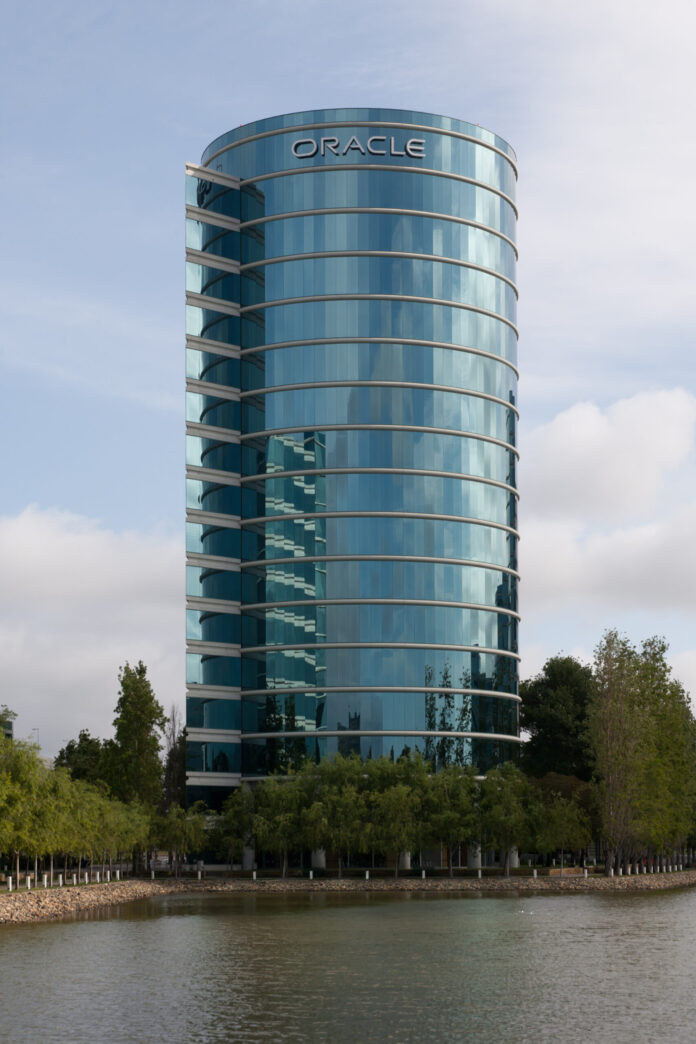 oracle-elimino-21000-puestos-de-trabajo-y-culpo-a-la-ia.-los-numeros-cuentan-la-historia
