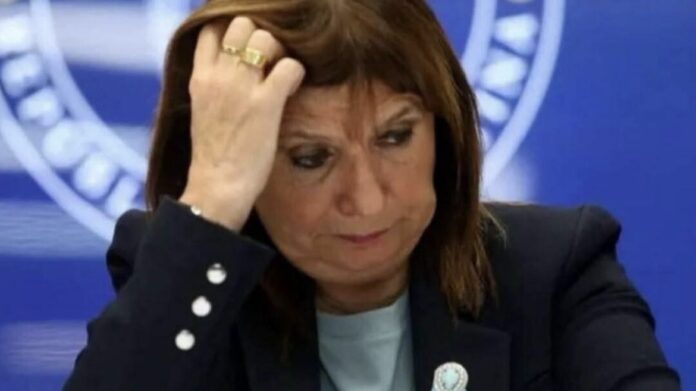 sorpresa-por-lo-que-revelo-un-famoso-cantante-argentino-sobre-patricia-bullrich:-“en-la-cama”