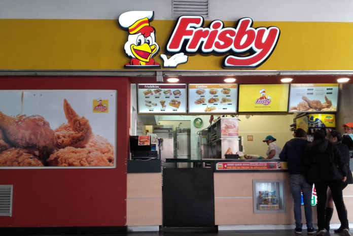 la-apertura-de-frisby-en-madrid-no-es-la-cadena-de-pollo-colombiana