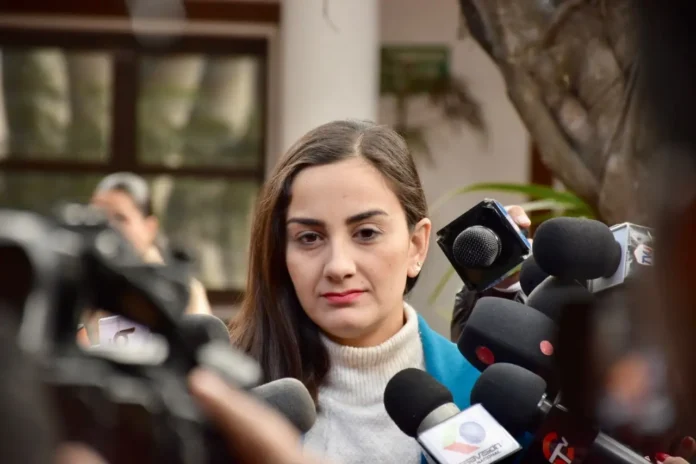 fiscalia-admite-querella-contra-jhonny-por-caso-hospitales-moviles,-que-interpuso-nayar