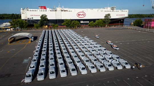 las-exportaciones-aumentan,-pero-los-hogares-luchan-mientras-el-indec-registra-un-crecimiento-del-2,3%