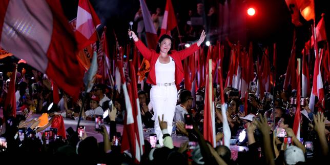 au-perou,-el-riesgo-de-una-crisis-politica-despues-de-la-victoria-asiste-a-la-candidata-de-la-derecha-autoritaria,-keiko-fujimori,-a-la-presidencia