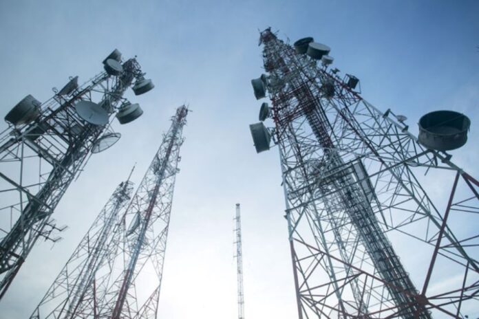 ee-uu-autoriza-transacciones-de-telecomunicaciones-aunque-siguen-afectadas-por-la-brecha-cambiaria,-segun-experto