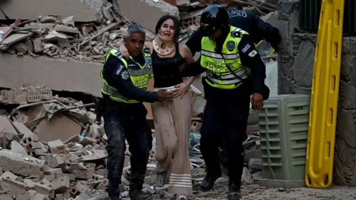 que-se-sabe-de-los-dos-fuertes-terremotos-que-sacudieron-la-costa-central-de-venezuela-causando-graves-danos-en-caracas-y-alrededores
