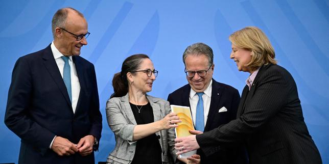 reforme-des-retraites-:-en-allemagne,-la-bataille-s’amorce-autour-de-l’instauration-d’une-dosse-obligatoire-de-capitalization