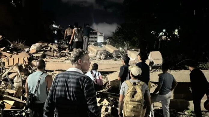 “decenas-de-edificios”-colapsaron-en-el-estado-la-guaira,-ya-van-32-muertos-por-terremotos