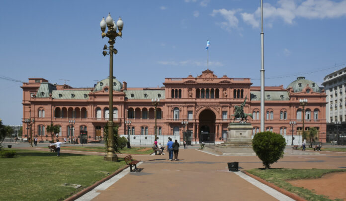 el-mercado-de-valores-de-argentina-se-desploma-despues-de-un-importante-desaire-del-indice