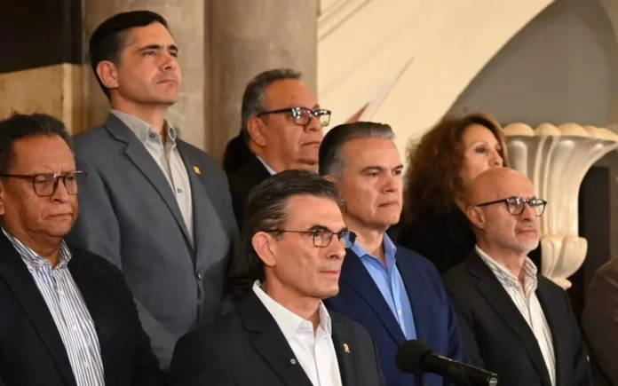 analistas:-en-7-meses,-el-gobierno-sigue-improvisado