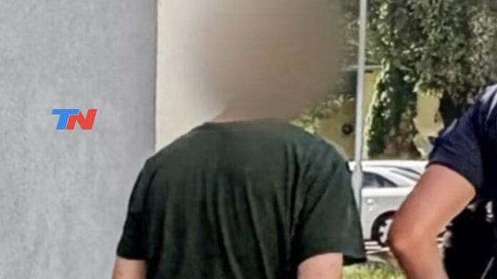 detuvieron-a-un-hombre-acusado-de-robar-restos-humanos-de-un-cementerio-para-comerselos