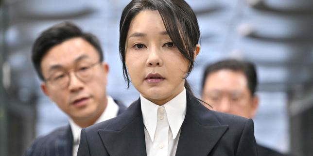 en-coree-du-sud,-la-ex-primera-dama-kim-keon-hee-a-nouveau-condamnee-pour-corrupcion