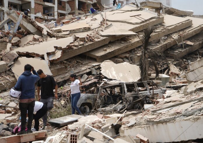 las-primeras-horas-en-la-guaira-tras-los-fuertes-terremotos:-“estamos-solos,-desamparados”
