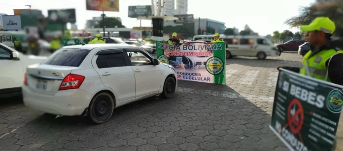 policia-impulsa-campana-de-seguridad-vial-en-la-urbe-crucena