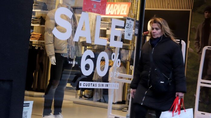el-gasto-de-los-hogares-avanzo-0,7%-mensual-en-mayo,-pero-el-consumo-masivo-sigue-en-niveles-bajos