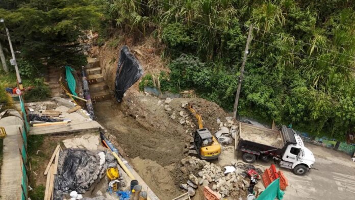menos-riesgo,-mas-vida:-las-26-obras-que-estan-salvando-a-los-barrios-de-medellin-de-las-lluvias-y-las-inundaciones