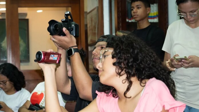ninos-del-barrio-popular-de-cartagena-lanzan-colecta-en-vaki-para-financiar-su-primera-pelicula-comunitaria:-‘la-chancleta’,-cine-contra-el-estigma