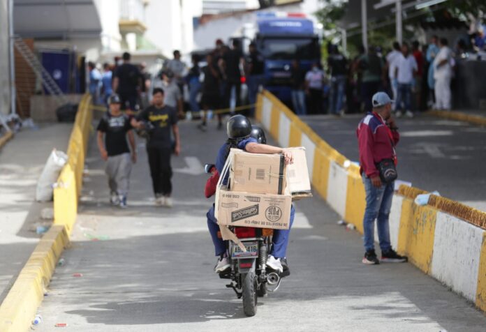 denunciaron-confiscacion-de-insumos-para-afectados-por-terremotos-en-yaracuy