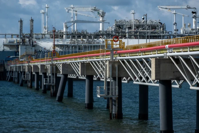 la-nueva-terminal-de-gas-del-pacifico-de-colombia-enfrenta-una-sequia-de-el-nino