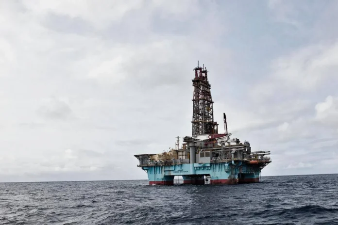 surinam-atrae-a-su-primer-postor-petrolero-mientras-persigue-el-auge-de-guyana