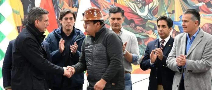 cob-y-gobierno-instalan-mesas-y-evitan-referirse-a-los-danos