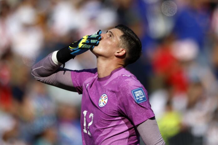 orlando-gill-fue-el-heroe-para-guiar-el-triunfo-de-paraguay-sobre-alemania-en-los-penales