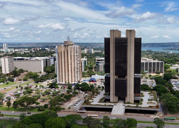 el-presupuesto-de-brasil-pasa-del-superavit-al-deficit-en-un-ano-electoral