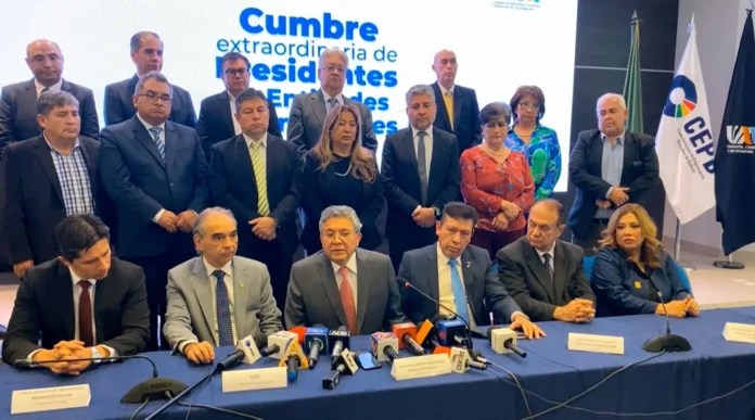 cumbre-pide-plan-de-salvataje-para-las-empresas-en-riesgo