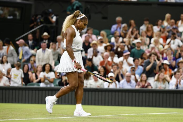 serena-williams-cae-en-su-regreso-a-wimbledon