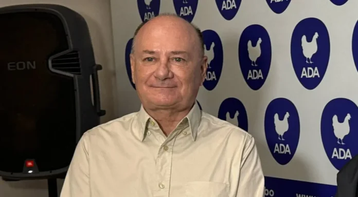avicultores-respaldan-la-liberacion-del-tipo-de-cambio