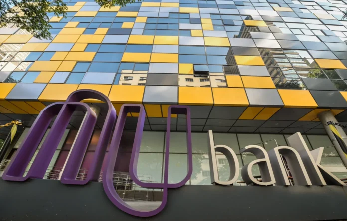nubank-oferta-para-que-un-banco-de-propiedad-portuguesa-obtenga-una-licencia-completa