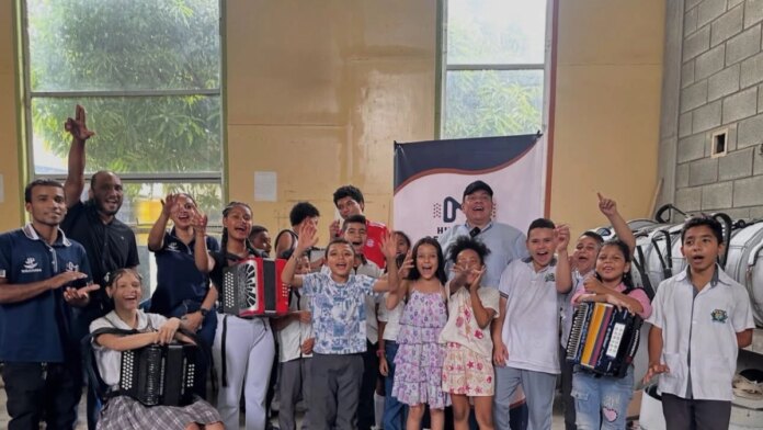 la-escuela-del-maestro-‘cocha’-molina-busca-convertirse-en-universidad-para-profesionalizar-a-los-musicos-vallenatos