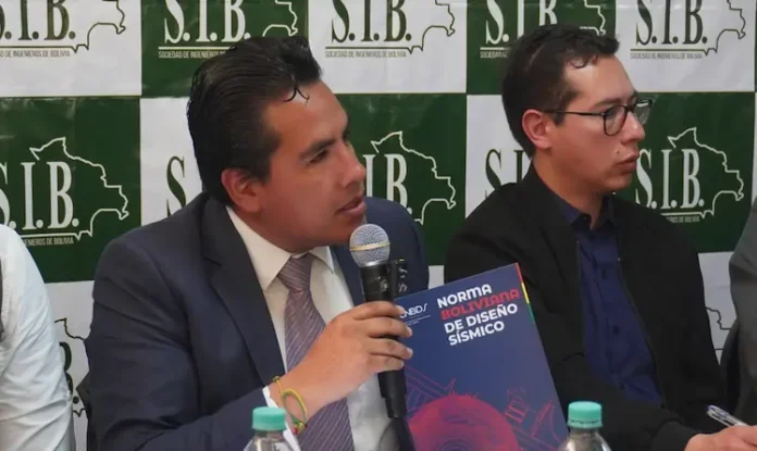 ingenieros-instalan-a-cumplir-normas-para-prevenir-sismos-en-el-pais