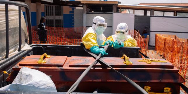 enterrer-les-victimes-d’ebola,-un-rito-de-alto-riesgo-en-el-mundo-de-la-republica-democratica-del-congo