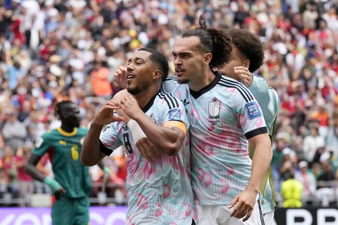 belgica-obra-un-milagro-y-remonta-ante-senegal-para-avanzar-a-los-octavos-de-final