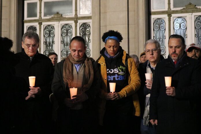 venezolanos-en-argentina-homenajearon-a-victimas-de-los-terremotos