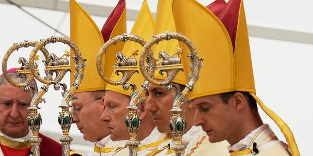 el-papa-leon-xiv-excommunie-des-eveques-integristes-et-defend-avec-fermete-l’heritage-du-concile-vaticano-ii
