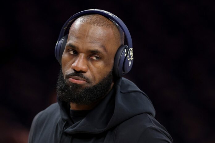 la-lista-de-destinos-de-lebron-james-se-reduce-a-tres-equipos